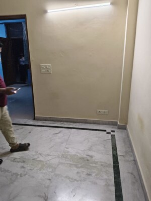 Room in 2 BHK Independent House at RWA Apartments Sector 61, Sector 61 – for Rent