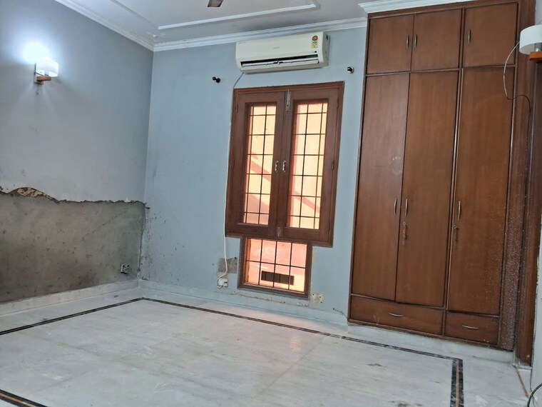 Room, kailash colony 4 Bedroom 3150 Sq.Ft. Builder Floor In Kailash Colony Delhi 10061171