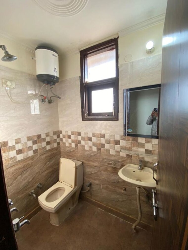Attached Bathroom, boutique-residential-apartments-g-88 1 Bedroom 560 Sq.Ft. Apartment In Saket Delhi 9592502