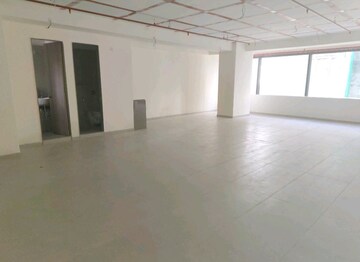 Room in  Office Space at Bhoomi 9 Business Bay, Malad West – for Sale