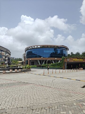  Office Space – Exterior View View at Kurla West - for Sale