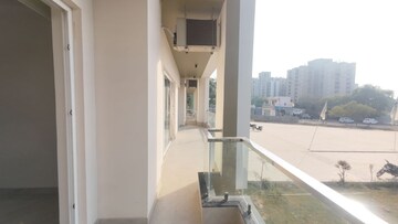 Building Lobby in 3 BHK Builder Floor at TDI The Grand Retreat, Sector 88 – for Sale