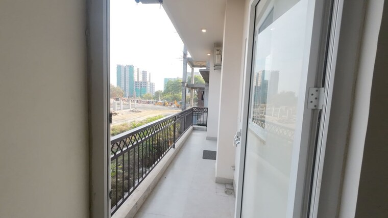 Balcony, tdi-the-grand-retreat 3 Bedroom 250 Sq.Yd. Builder Floor In Sector 88 Faridabad 10081904