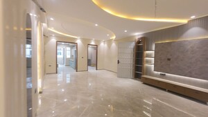 Parking in 3 BHK Builder Floor at TDI The Grand Retreat, Sector 88 – for Sale