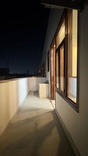 Building Lobby in 1 BHK Builder Floor at Saket – for Rent