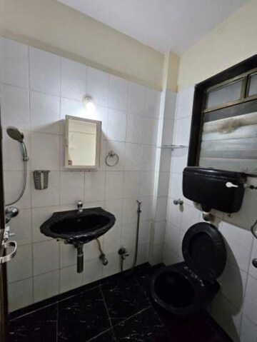 Team Area in 2 BHK Apartment at Shree Krishna Heights Malad, Malad East – for Rent