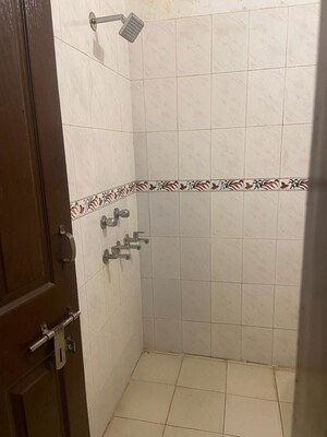 Bathroom in 2 BHK Builder Floor at Palam Vihar – for Rent