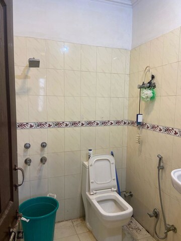 Bathroom in 2 BHK Builder Floor at Palam Vihar – for Rent