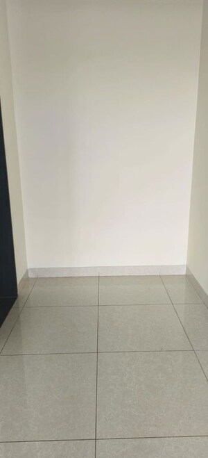 Room in 2.5 BHK Apartment at Magarpatta Nanded City Sargam, Sinhagad – for Rent