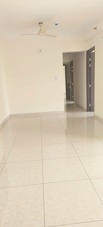 Room in 2.5 BHK Apartment at Magarpatta Nanded City Sargam, Sinhagad – for Rent