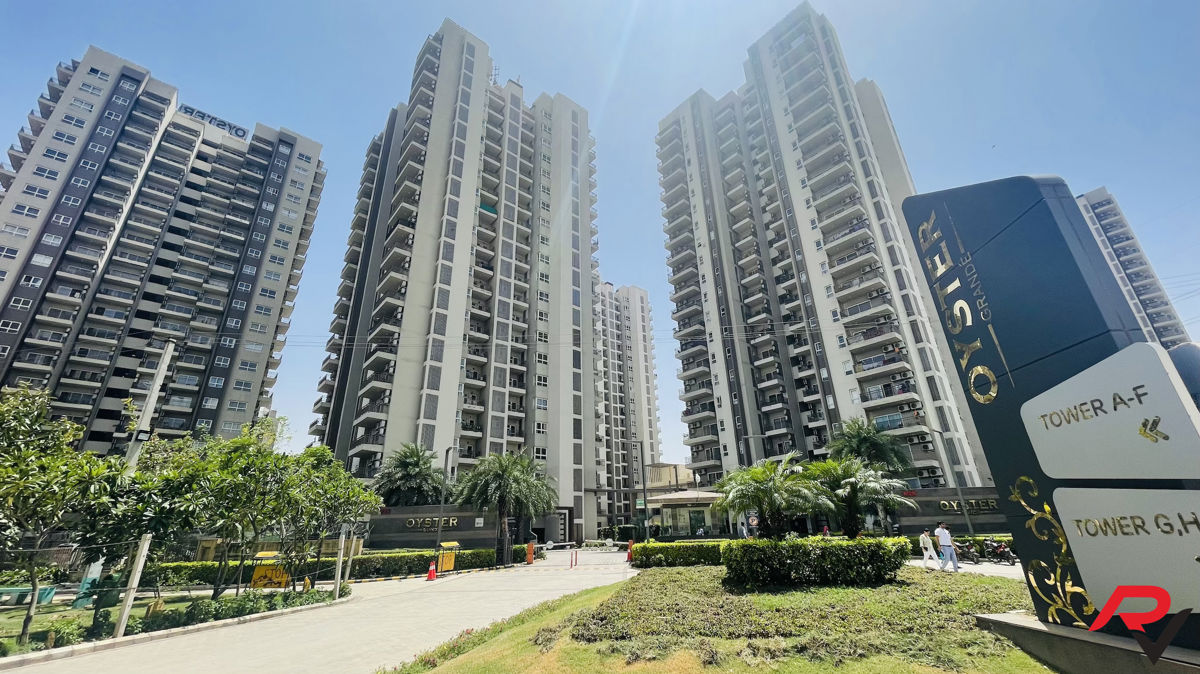 3.5 BHK + Servant Room Apartment For Rent in Adani Oyster Greens