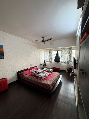 Bedroom in 3 BHK Apartment at Bandra West – for Rent