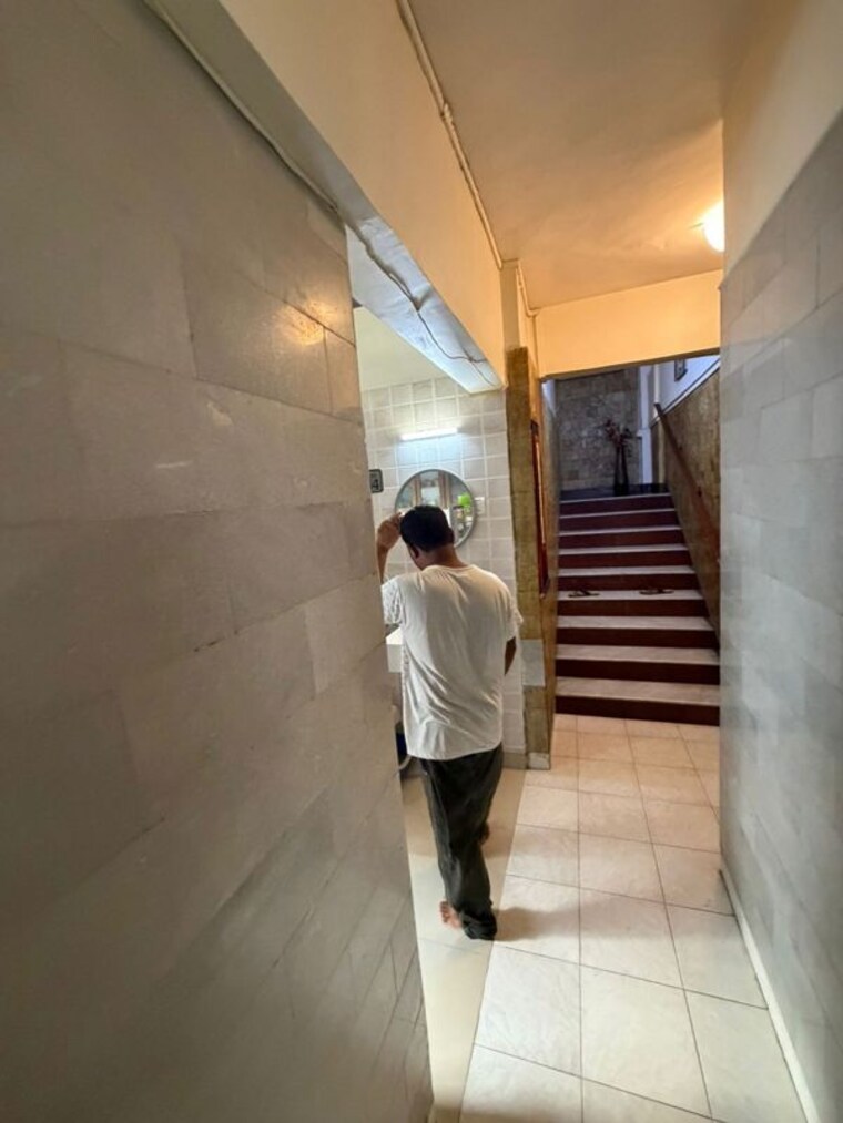 undefined, bandra west 3 Bedroom 1100 Sq.Ft. Apartment In Bandra West Mumbai 10082012