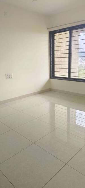 Room in 3 BHK Apartment at Magarpatta Nanded City Sargam, Sinhagad – for Rent