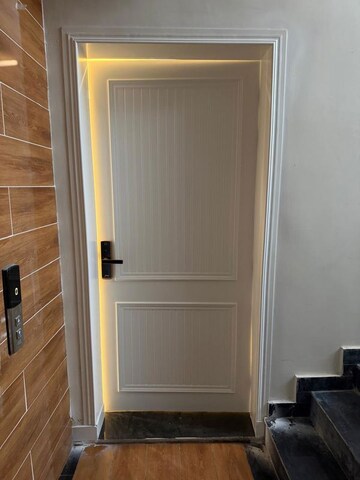 3 BHK Builder Floor – Entrance View at Turner Road - for Sale