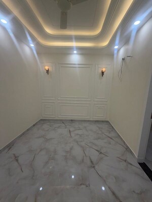 Bedroom in 3 BHK Builder Floor at Turner Road – for Sale