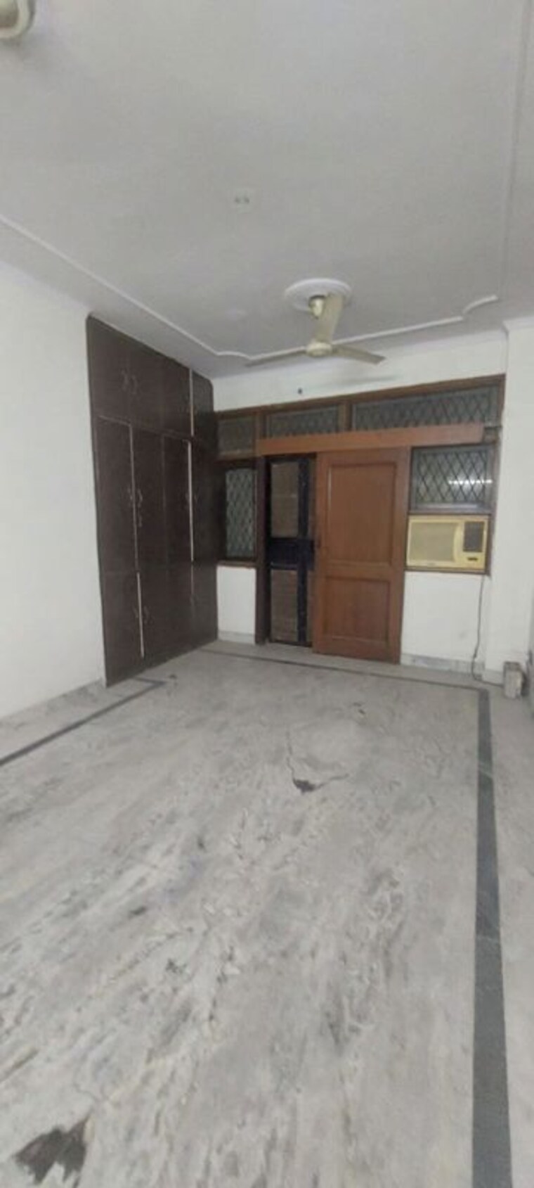 Room, govindpuri 2 Bedroom 80 Sq.Yd. Builder Floor In Govindpuri Delhi 10082069