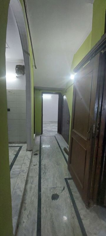Building Lobby in 2 BHK Builder Floor at Govindpuri – for Rent