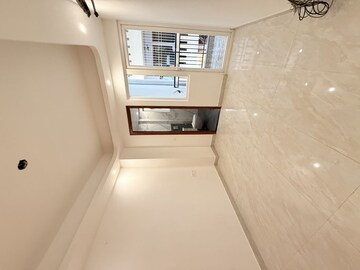 Room in 3 BHK Builder Floor at BPTP District 3, Sector 85 – for Sale