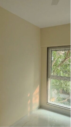 Bedroom in 3 BHK Apartment at Chembur – for Rent