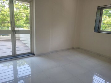 Room in 2 BHK Apartment at Kwality Vrindavan Heights, Hadapsar – for Sale