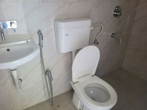 Bathroom in 2.5 BHK Apartment at Kwality Vrindavan Heights, Hadapsar – for Sale
