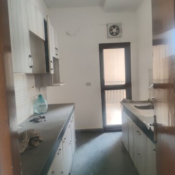 Kitchen in 3.5 BHK Apartment at Ardee City Palm Grove Heights, Sector 52 – for Rent