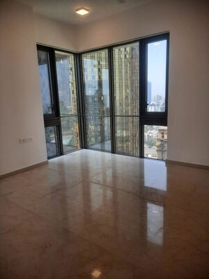 Room in 3 BHK Apartment at Lodha Kiara, Worli – for Rent