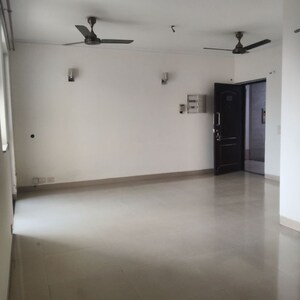 Room in 2 BHK Apartment at Unitech The Residences Gurgaon, Sector 33 – for Rent