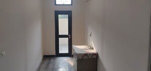 Furnished Amenities in 1 BHK Builder Floor at Sector 46 – for Rent