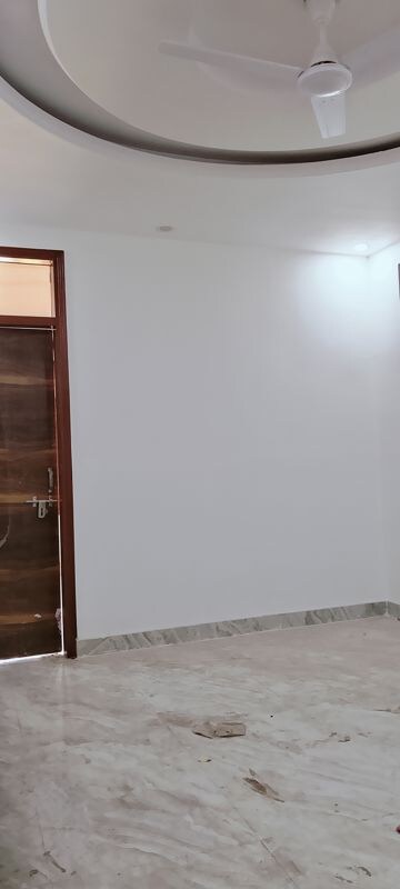 Room in 2 BHK Builder Floor at Kings Tower Sector 49, Sector 49 – for Sale