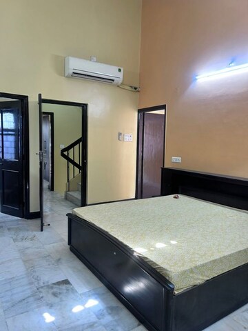 Bedroom in 3.5 BHK Apartment at Kalpana Villa Housing Society, Viman Nagar – for Rent