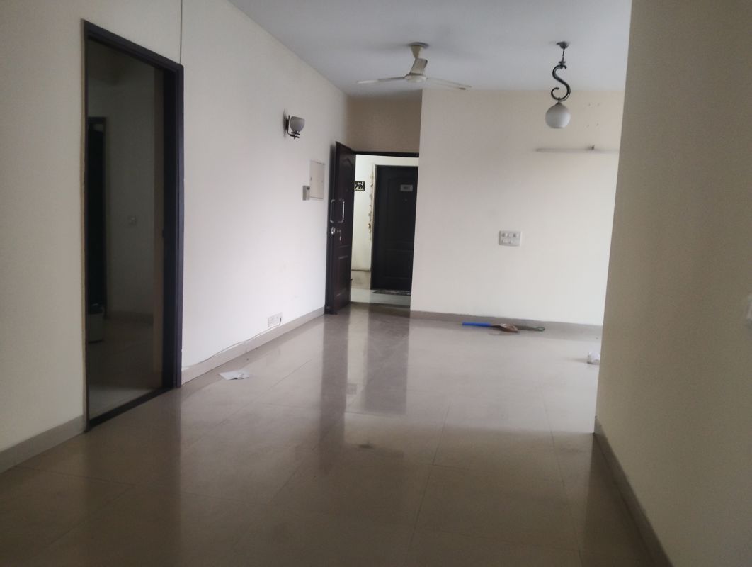 3.5 BHK + Servant Room 1452 Sq.Ft. Apartment in Unitech The Residences Gurgaon