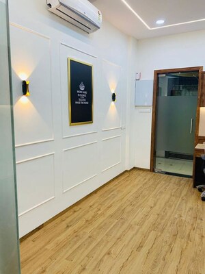 Room in  Office Space at Crystal Plaza Andheri West, Andheri West – for Rent