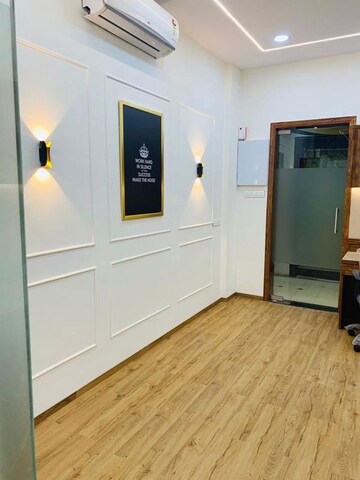 Room in  Office Space at Crystal Plaza Andheri West, Andheri West – for Rent