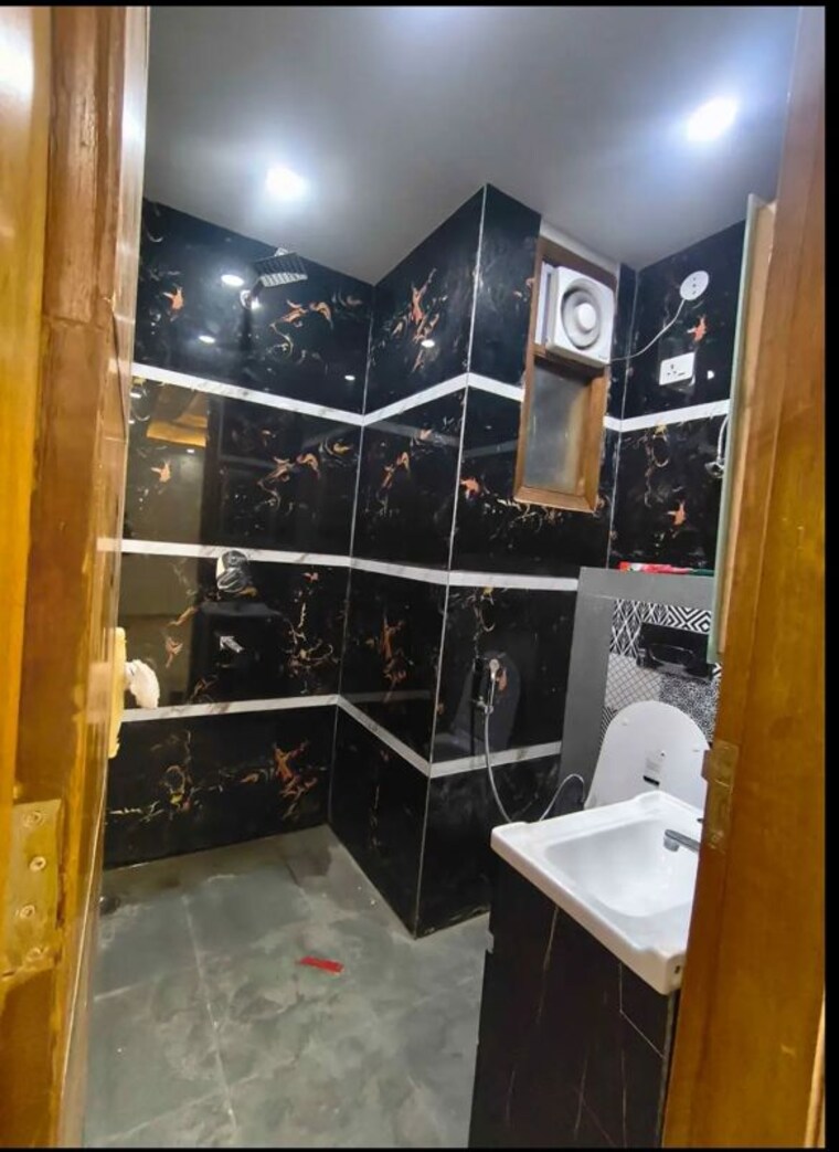 undefined, chattarpur 3 Bedroom 1300 Sq.Ft. Builder Floor In Chattarpur Delhi 10082376