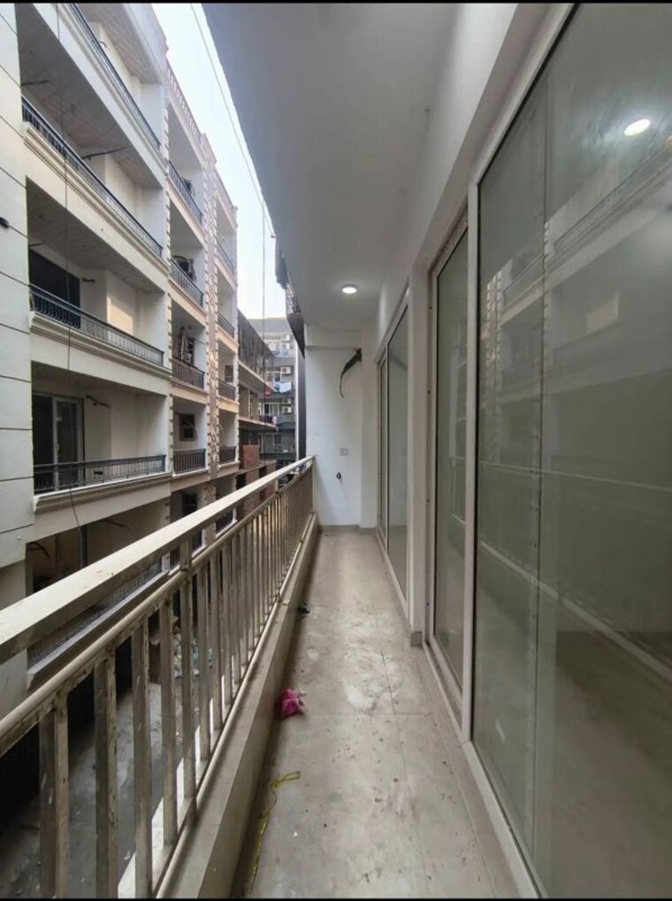 Balcony, chattarpur 3 Bedroom 1300 Sq.Ft. Builder Floor In Chattarpur Delhi 10082376