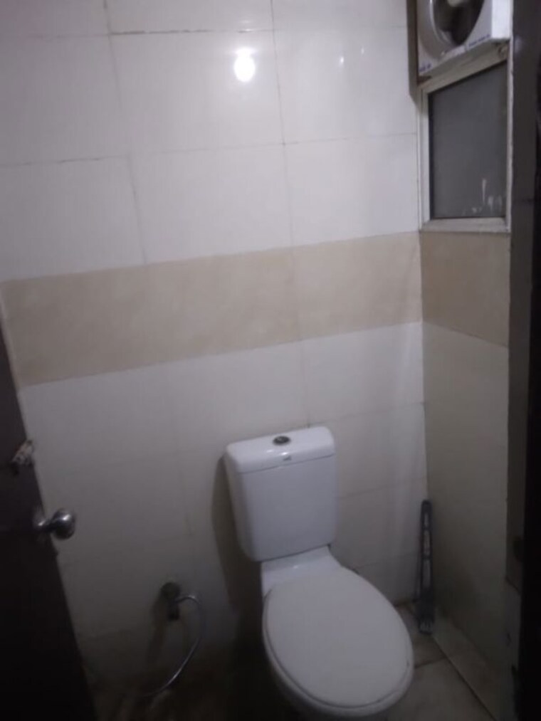 Bathroom, ascent-savy-ville-de 2 Bedroom 799 Sq.Ft. Apartment In Raj Nagar Extension Ghaziabad 10082430