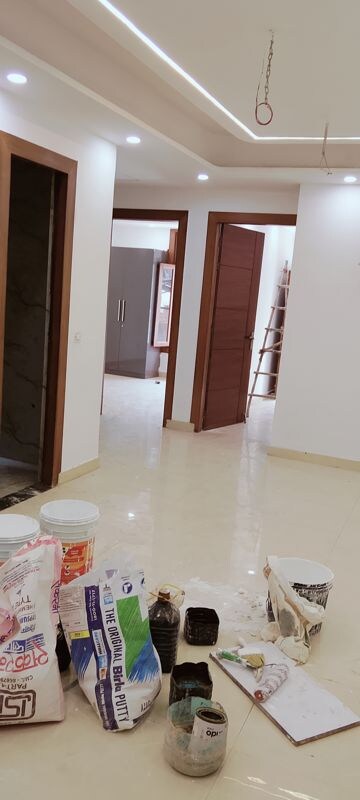 Staircase in 2 BHK Builder Floor at Dev Apartments Sector 49, Sector 49 – for Sale