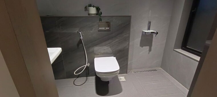 Bathroom, kumar-parc-residences 2 Bedroom 1140 Sq.Ft. Apartment In Hadapsar Pune 10082489