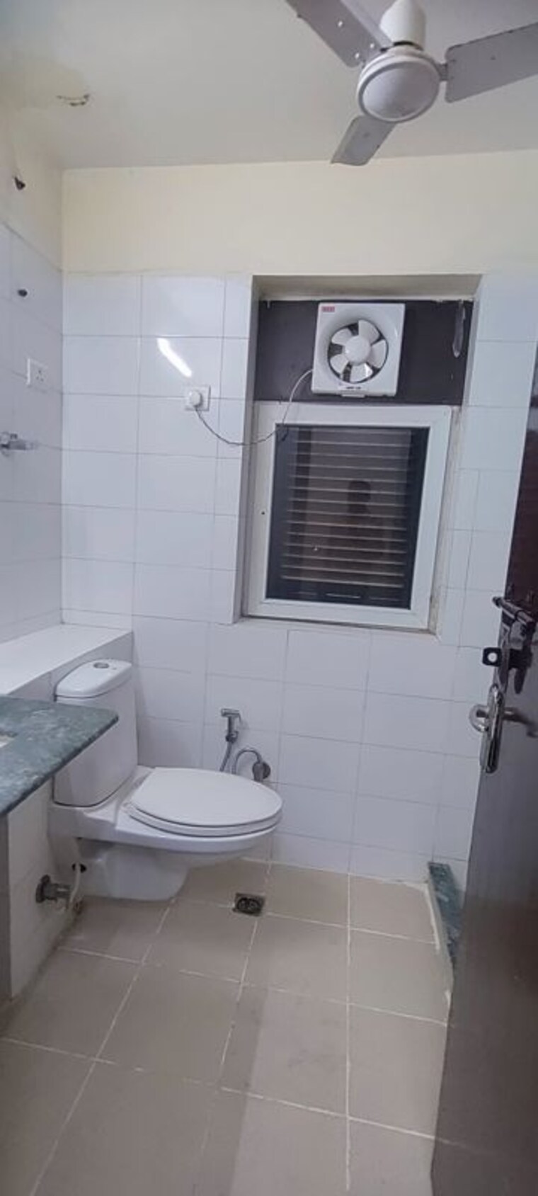 Bathroom, bptp-park-grandeura 3 Bedroom 1607 Sq.Ft. Apartment In Sector 82 Faridabad 10082543