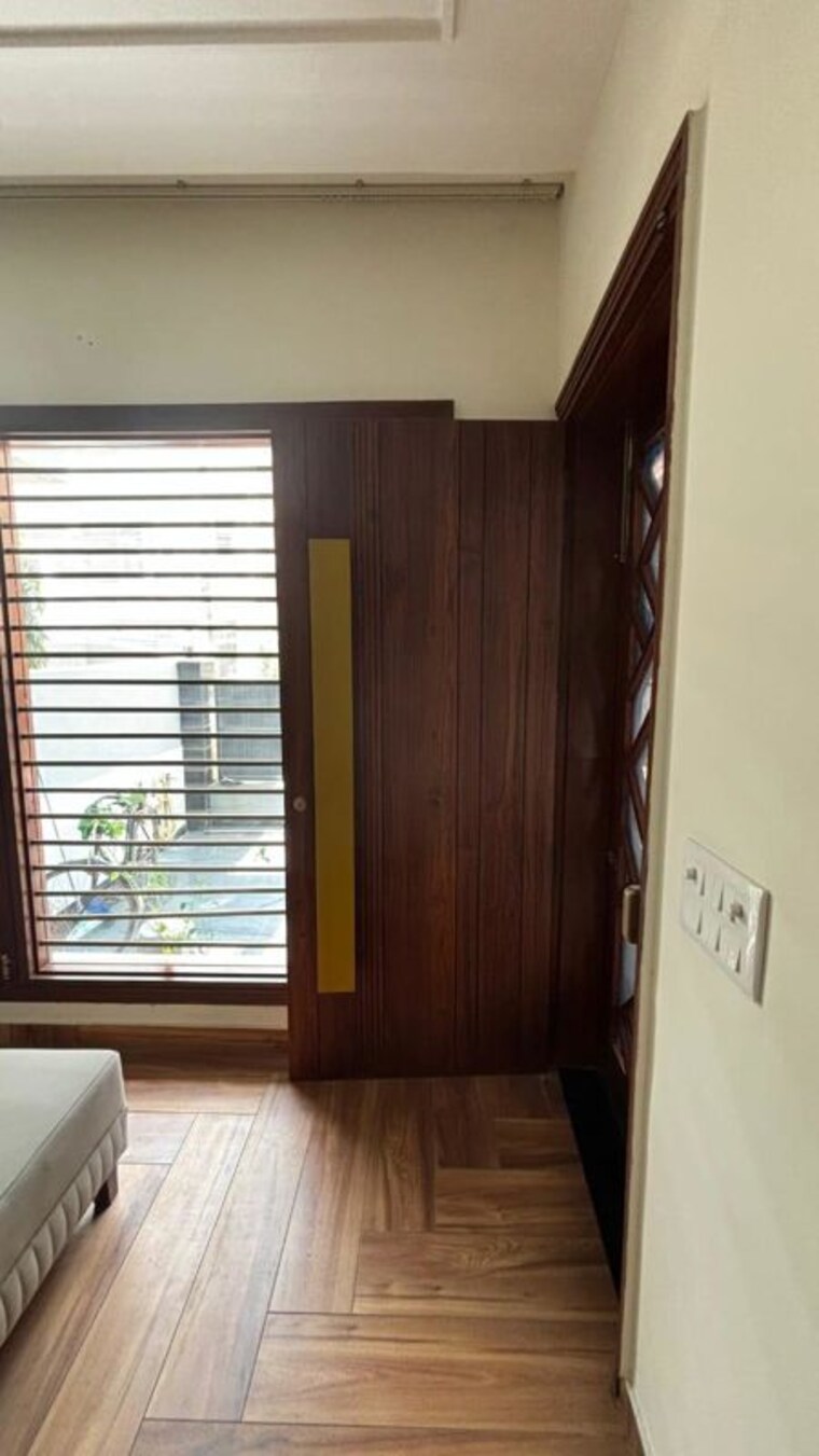 Room, aura-homes 6 Bedroom 263 Sq.Yd. Independent House In Patiala Road Zirakpur 10082598