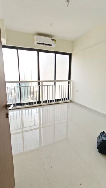 Room in 1 BHK Apartment at Lalani Velentine Apartment 1 Wing D, Malad East – for Rent