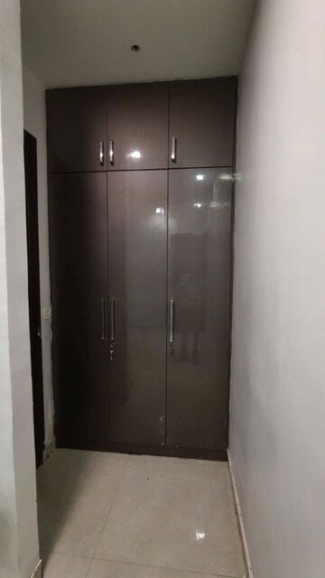 Building Lobby in 3 BHK Builder Floor at M3M Atrium, Sector 57 – for Rent