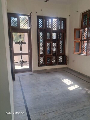 Room in 3 BHK Independent House at Sector 45 – for Rent