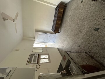 Furnished Amenities in 1 BHK Builder Floor at Kotla Mubarakpur – for Rent