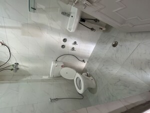 Bathroom in 1 BHK Builder Floor at Kotla Mubarakpur – for Rent
