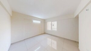 Room in 3 BHK Apartment at Mahaveer Classic Apartment, Panduranga Nagar – for Sale