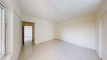 Room in 3 BHK Apartment at Mahaveer Classic Apartment, Panduranga Nagar – for Sale