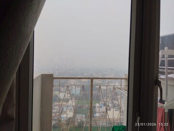 Room in 3 BHK Apartment at Unitech The Residences Gurgaon, Sector 33 – for Rent